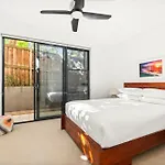 Fab Bondi 2-Bed With Courtyard & Alfresco Dining