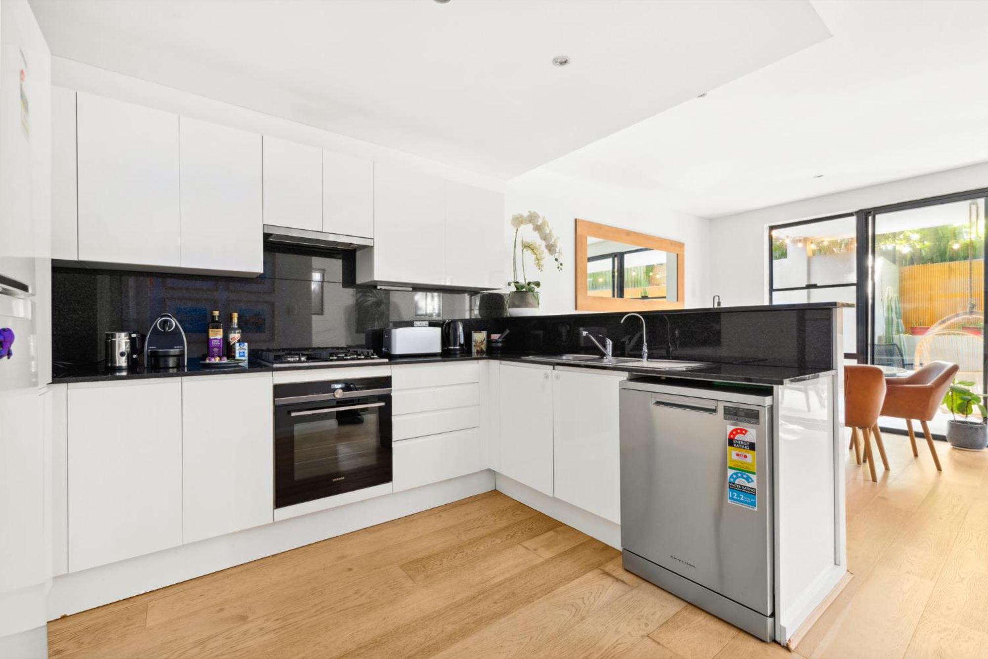 Apartment Fab Bondi 2-bed With Courtyard & Alfresco Dining